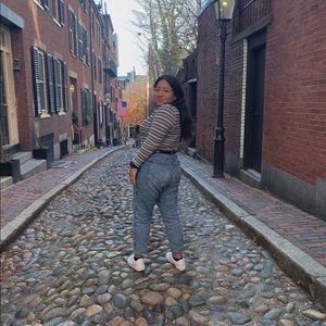 Meet your Posher, Alexandra